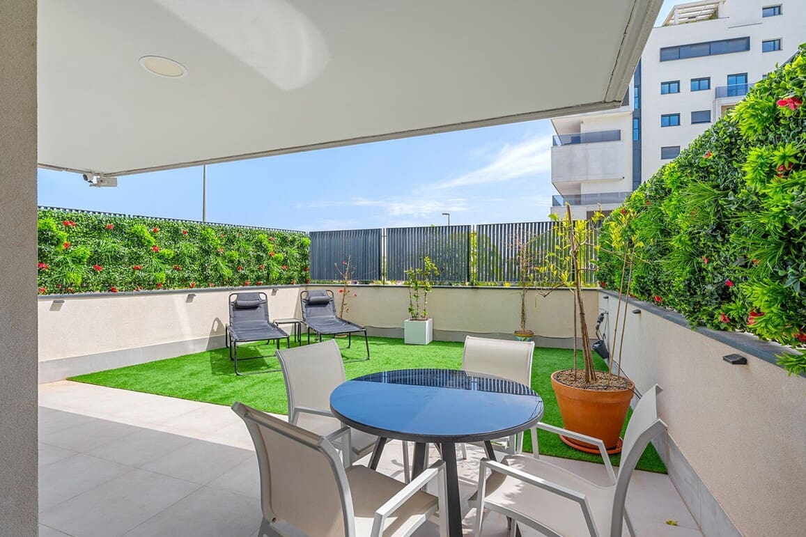 3 soveværelse Lejlighed til salg i Campoamor med swimmingpool - € 339.000 (Ref: 10173460)