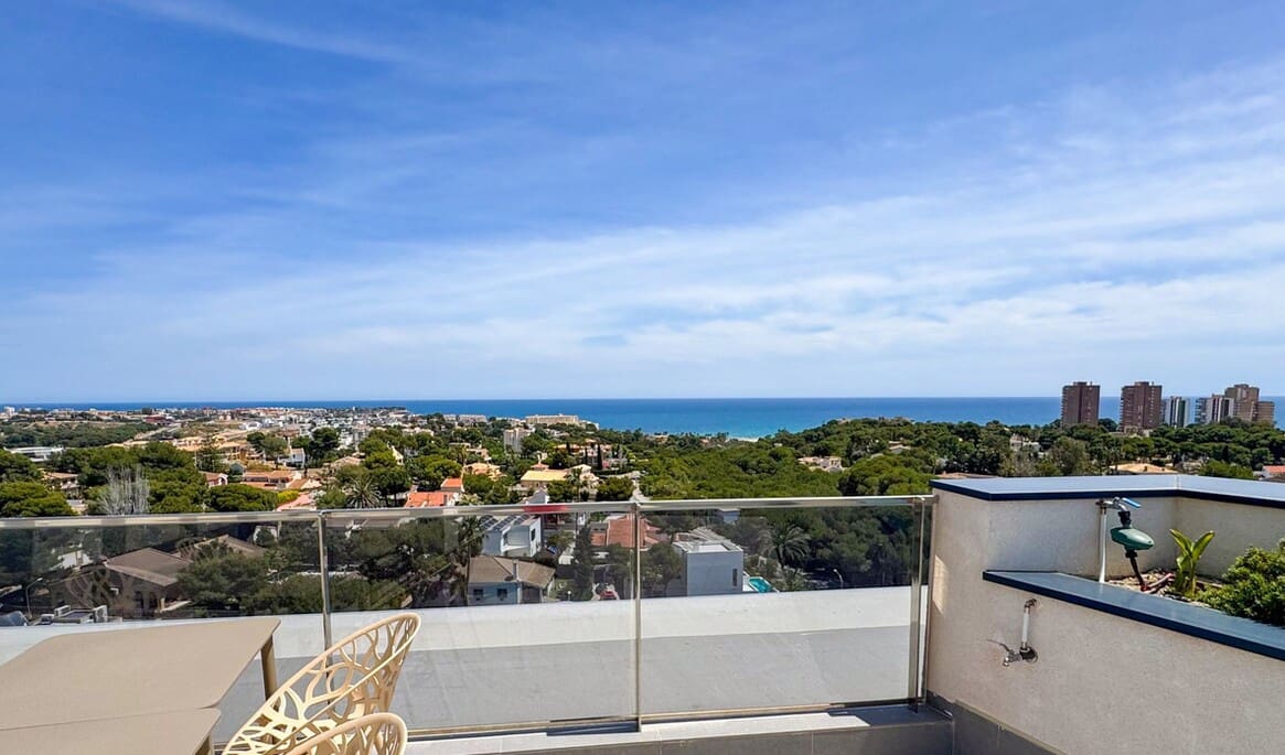 3 soveværelse Lejlighed til salg i Campoamor med swimmingpool - € 339.000 (Ref: 10173460)