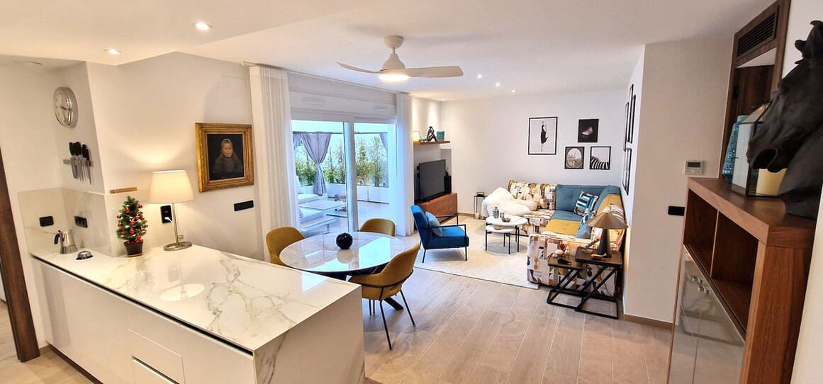 3 bedroom Villa for sale in Algorfa with pool garage - € 379,900 (Ref: 10173461)