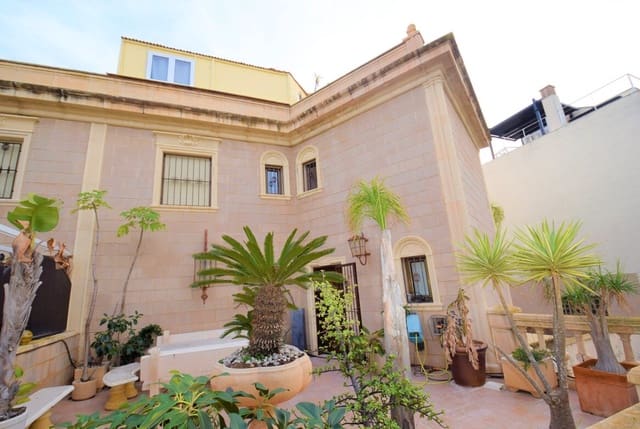 5 quarto Moradia para venda em Zona Pueblo, Guardamar del Segura com garagem - 680 000 € (Ref: 10173465)