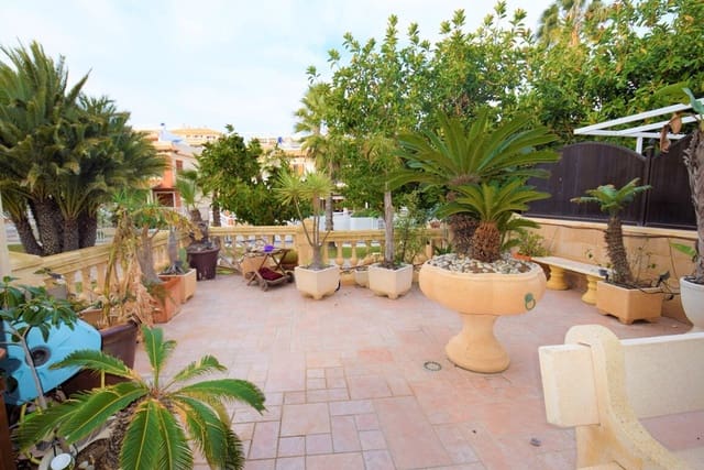5 quarto Moradia para venda em Zona Pueblo, Guardamar del Segura com garagem - 680 000 € (Ref: 10173465)