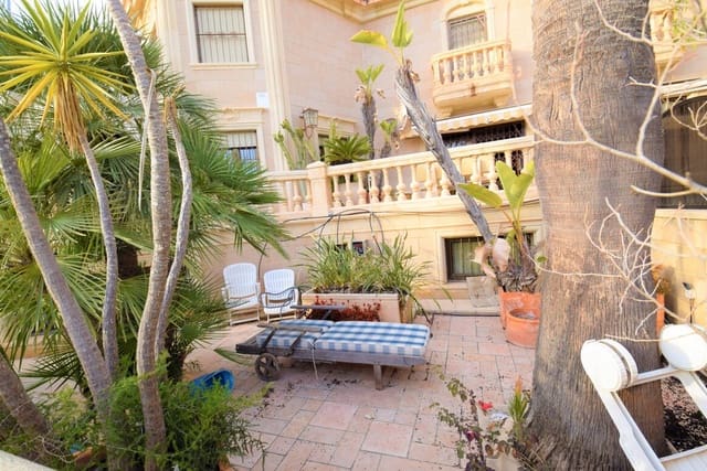 5 quarto Moradia para venda em Zona Pueblo, Guardamar del Segura com garagem - 680 000 € (Ref: 10173465)