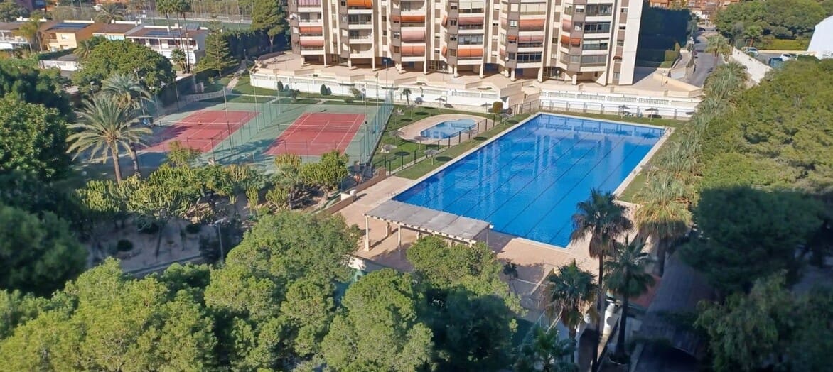 4 soveværelse Lejlighed til salg i Playa de San Juan med swimmingpool garage - € 560.000 (Ref: 10173468)