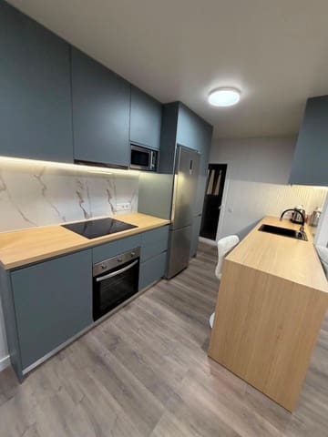 Apartamento de 4 habitaciones en Centro - Muelle Pesquero, Torrevieja en venta - 235.000 € (Ref: 10174473)
