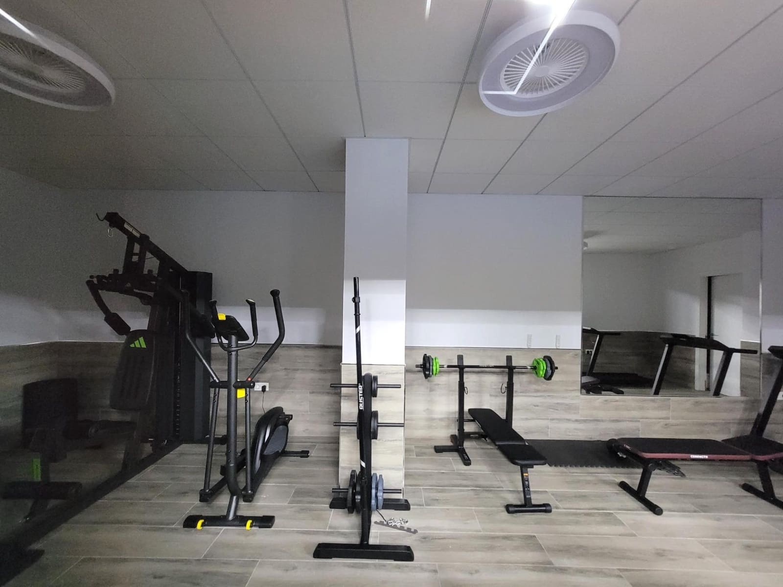 Apartamento de 3 habitaciones en Torrevieja en venta con piscina garaje - 399.000 € (Ref: 10174476)