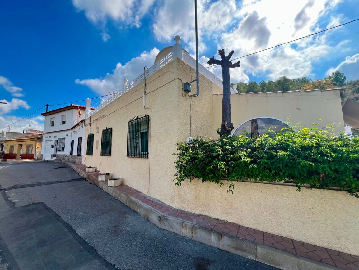 Chalet de 3 habitaciones en Benferri en venta - 235.000 € (Ref: 10174477)