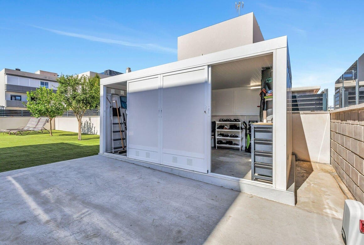 3 soverom Villa til salgs i Torrevieja med svømmebasseng - € 749 900 (Ref: 10174480)