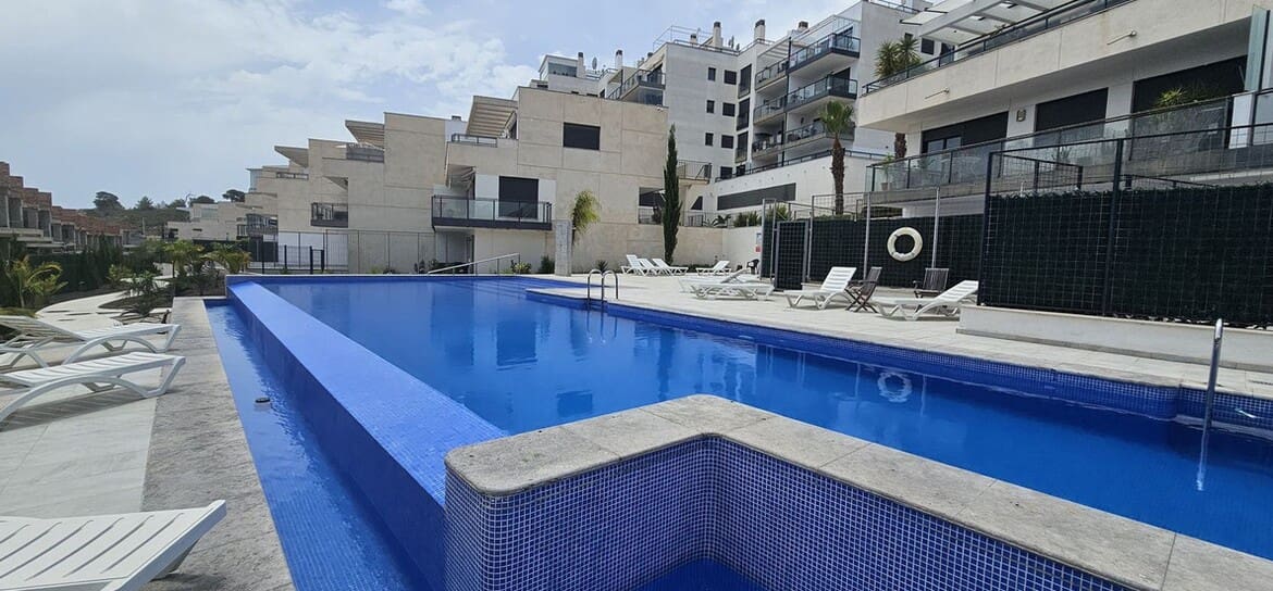2 slaapkamer Appartement te koop in Orihuela met zwembad garage - € 230.000 (Ref: 10174482)