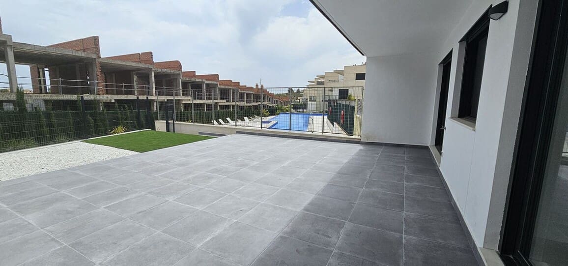 2 slaapkamer Appartement te koop in Orihuela met zwembad garage - € 230.000 (Ref: 10174482)