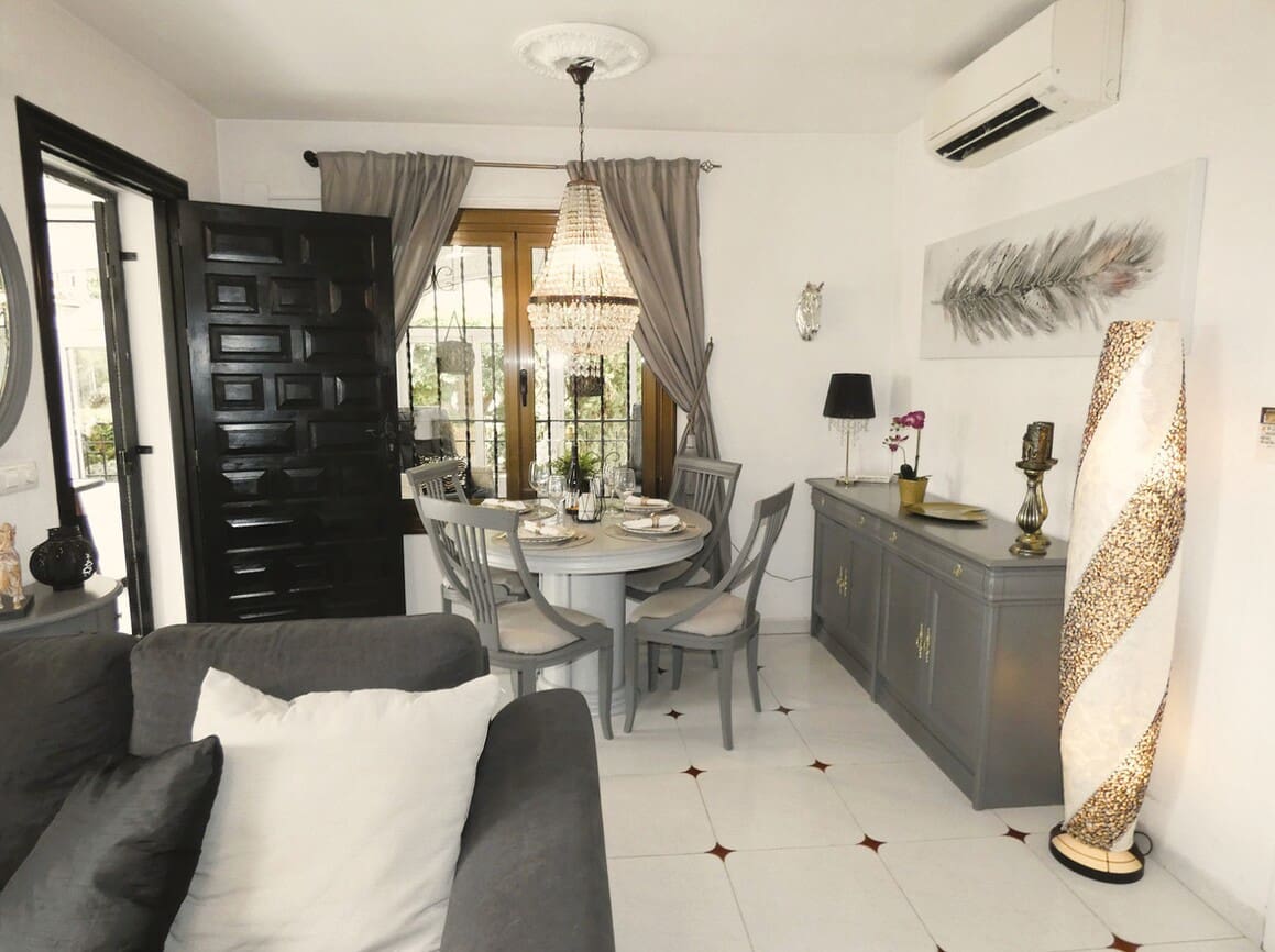 3 sypialnia Dom na sprzedaż w Cabo Roig z basenem - 320 000 € (Ref: 10174483)