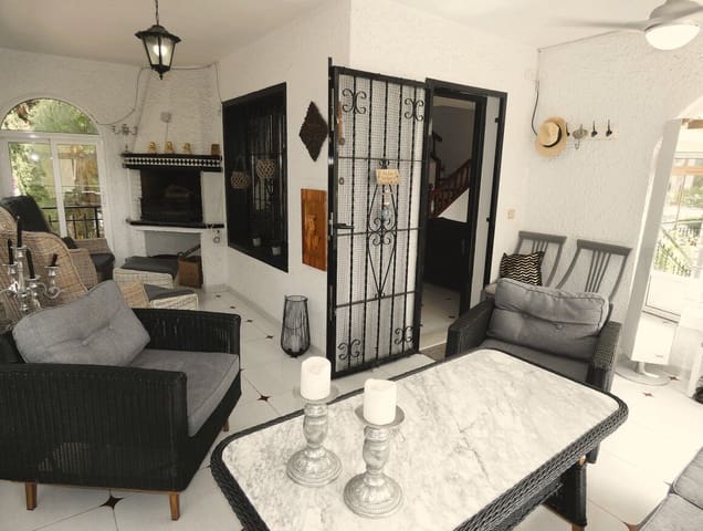 3 soveværelse Byhus til salg i Cabo Roig, Orihuela med swimmingpool - € 320.000 (Ref: 10174483)