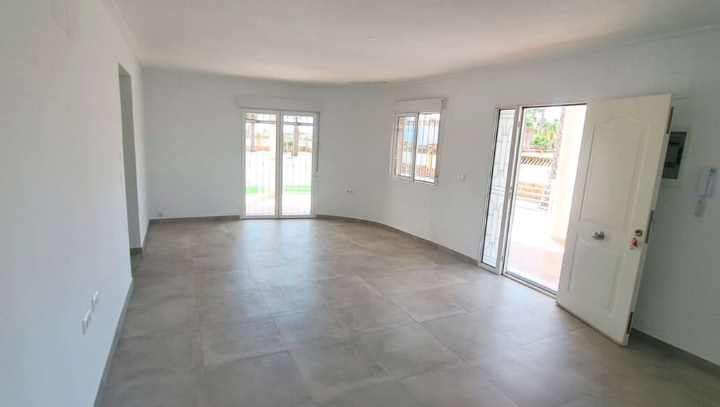 3 slaapkamer Villa te koop in Catral met garage - € 410.000 (Ref: 10174484)