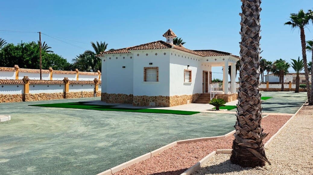 3 slaapkamer Villa te koop in Catral met garage - € 410.000 (Ref: 10174484)
