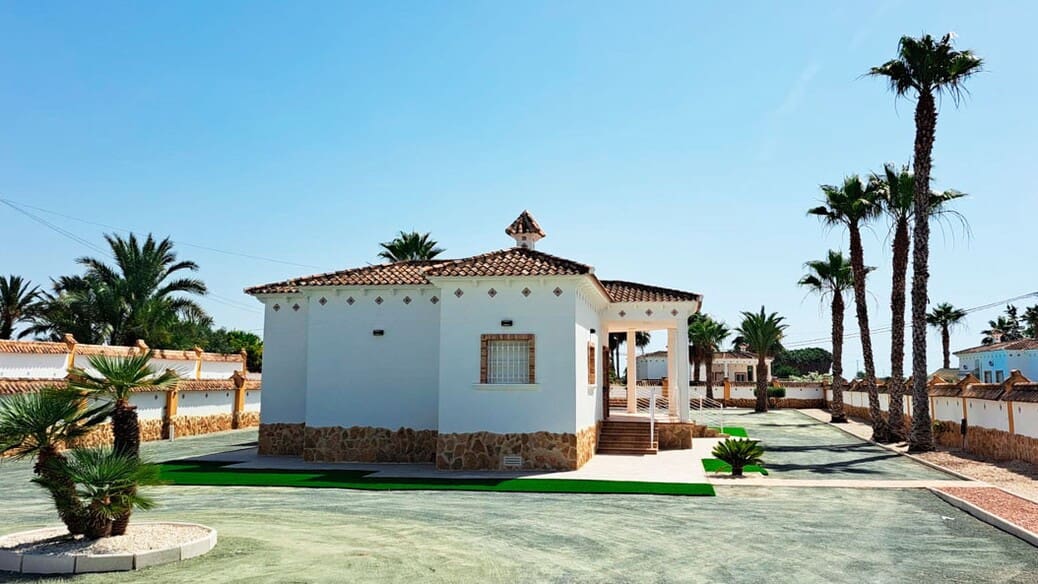 3 slaapkamer Villa te koop in Catral met garage - € 410.000 (Ref: 10174484)