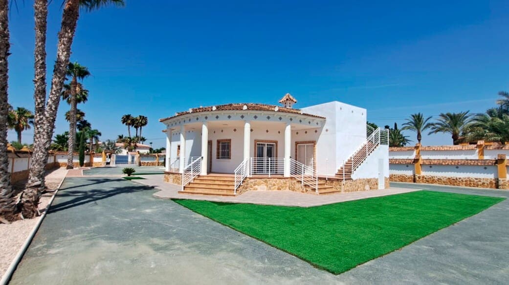 3 slaapkamer Villa te koop in Catral met garage - € 410.000 (Ref: 10174484)