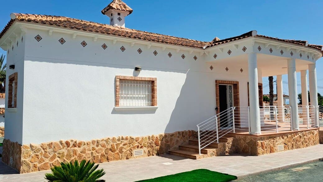 3 slaapkamer Villa te koop in Catral met garage - € 410.000 (Ref: 10174484)