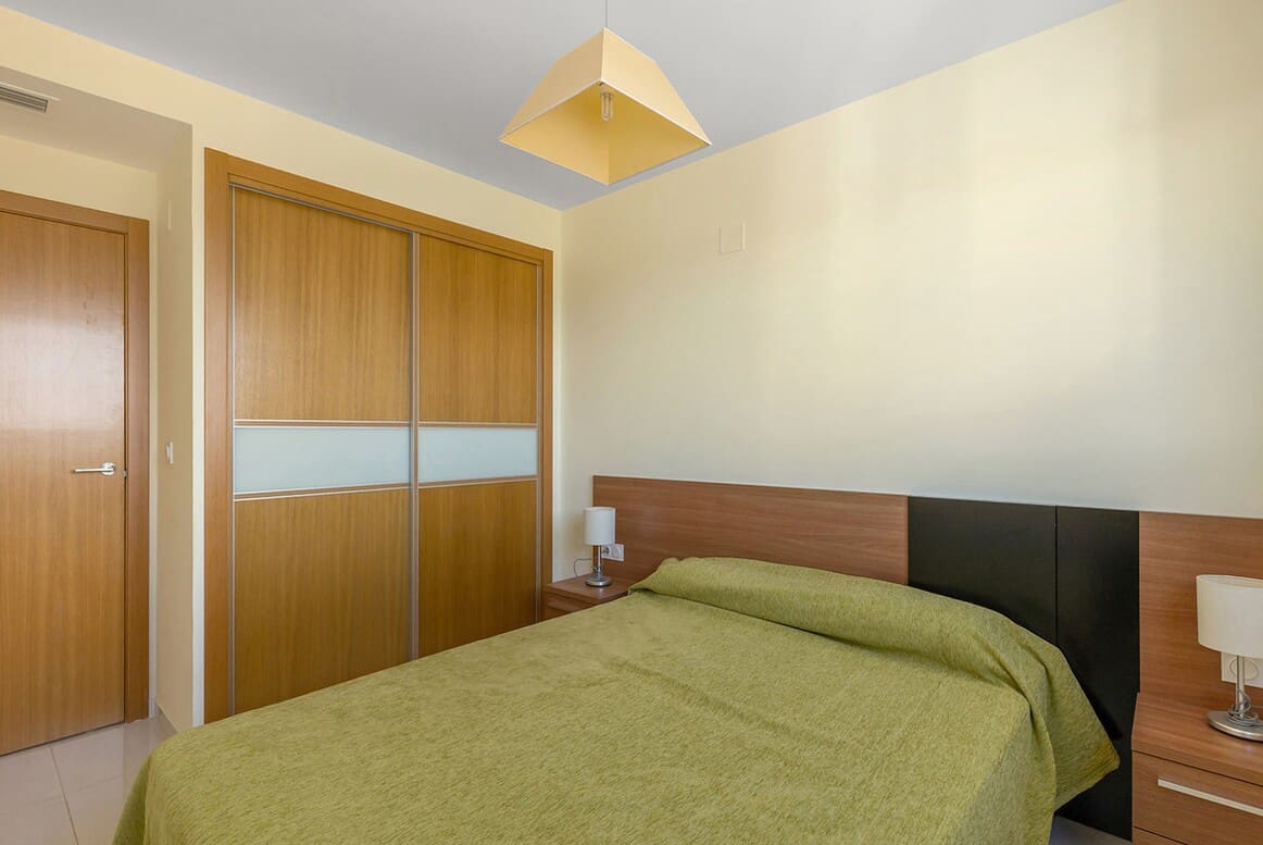 2 soveværelse Lejlighed til salg i Orihuela Costa med swimmingpool garage - € 665.000 (Ref: 10174485)