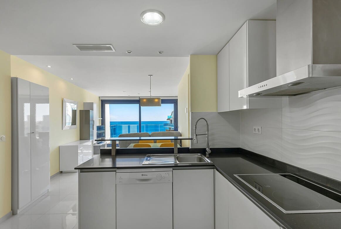 2 soveværelse Lejlighed til salg i Orihuela Costa med swimmingpool garage - € 665.000 (Ref: 10174485)