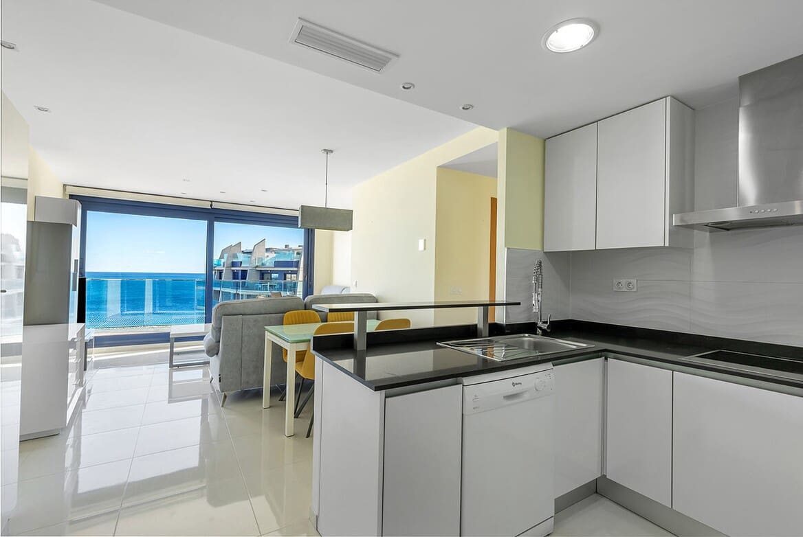 2 soveværelse Lejlighed til salg i Orihuela Costa med swimmingpool garage - € 665.000 (Ref: 10174485)