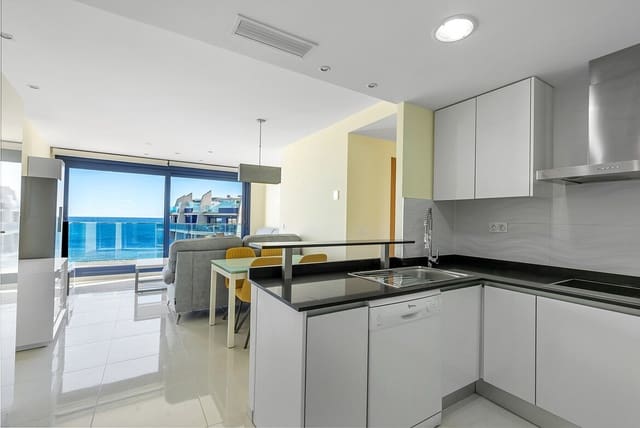 2 soveværelse Lejlighed til salg i Punta Prima, Orihuela med swimmingpool garage - € 665.000 (Ref: 10174485)