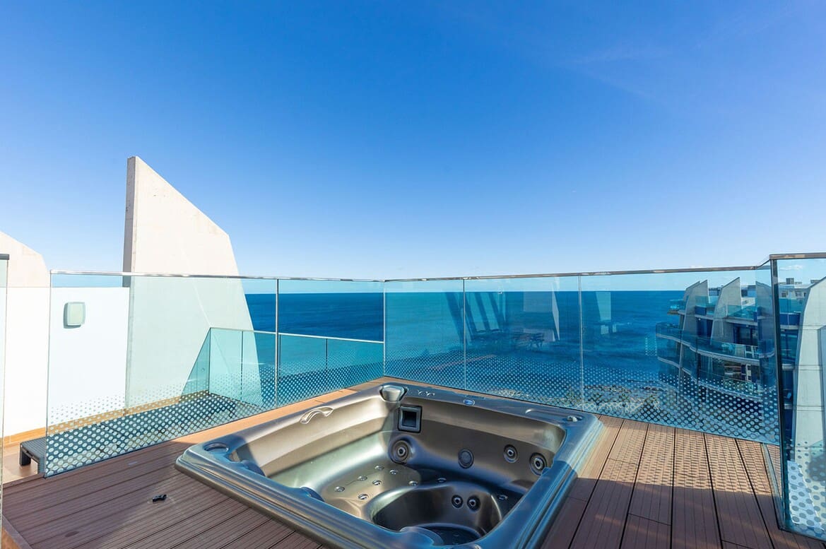 2 soveværelse Lejlighed til salg i Orihuela Costa med swimmingpool garage - € 665.000 (Ref: 10174485)