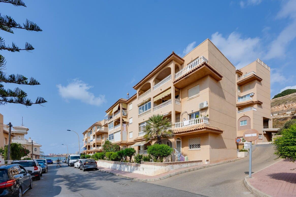 2 soverom Leilighet til salgs i Torrevieja med svømmebasseng - € 208 000 (Ref: 10174921)