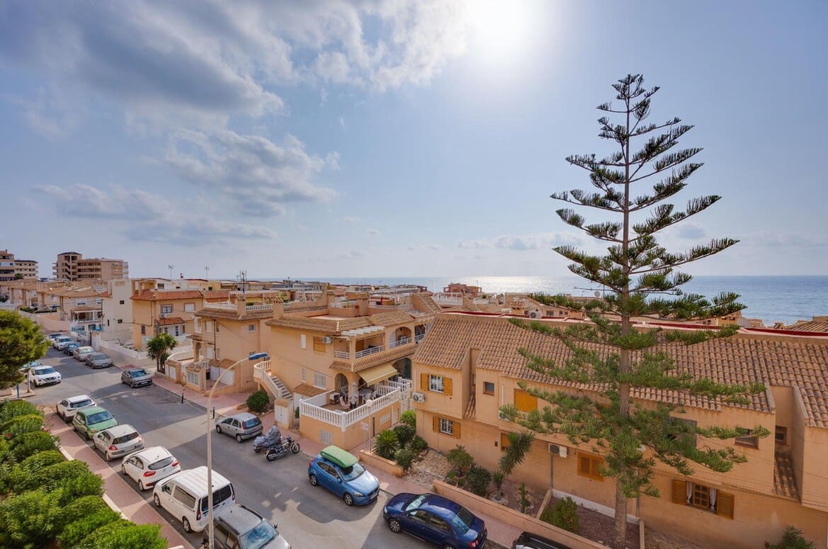2 soverom Leilighet til salgs i Torrevieja med svømmebasseng - € 208 000 (Ref: 10174921)