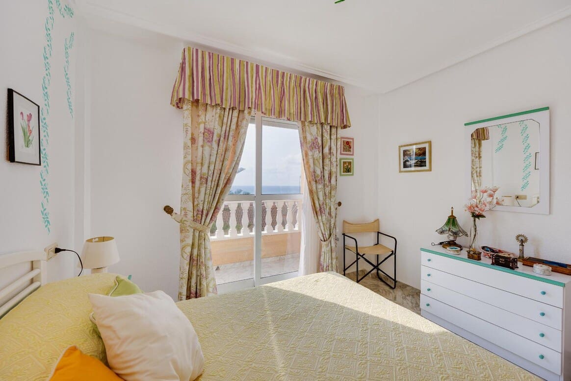2 soverom Leilighet til salgs i Torrevieja med svømmebasseng - € 208 000 (Ref: 10174921)