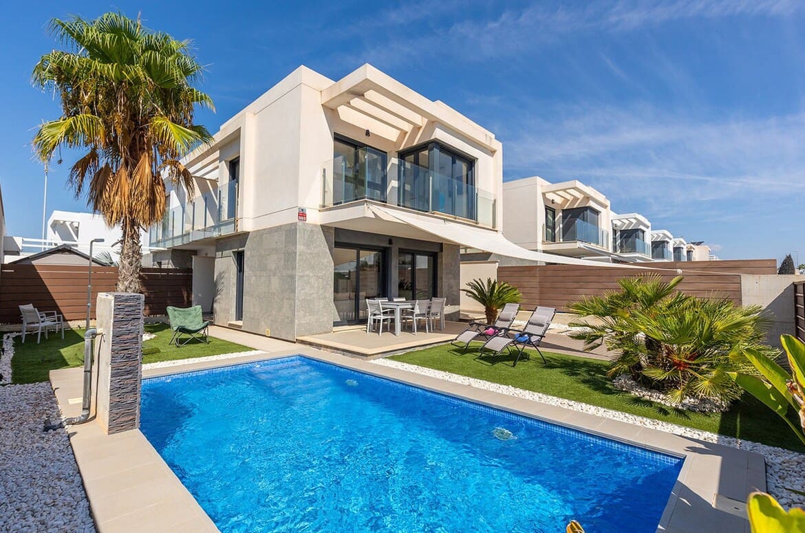 3 sovrum Villa till salu i Orihuela med pool garage - 395 000 € (Ref: 10174922)