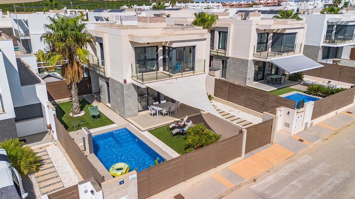 3 sovrum Villa till salu i Orihuela med pool garage - 395 000 € (Ref: 10174922)