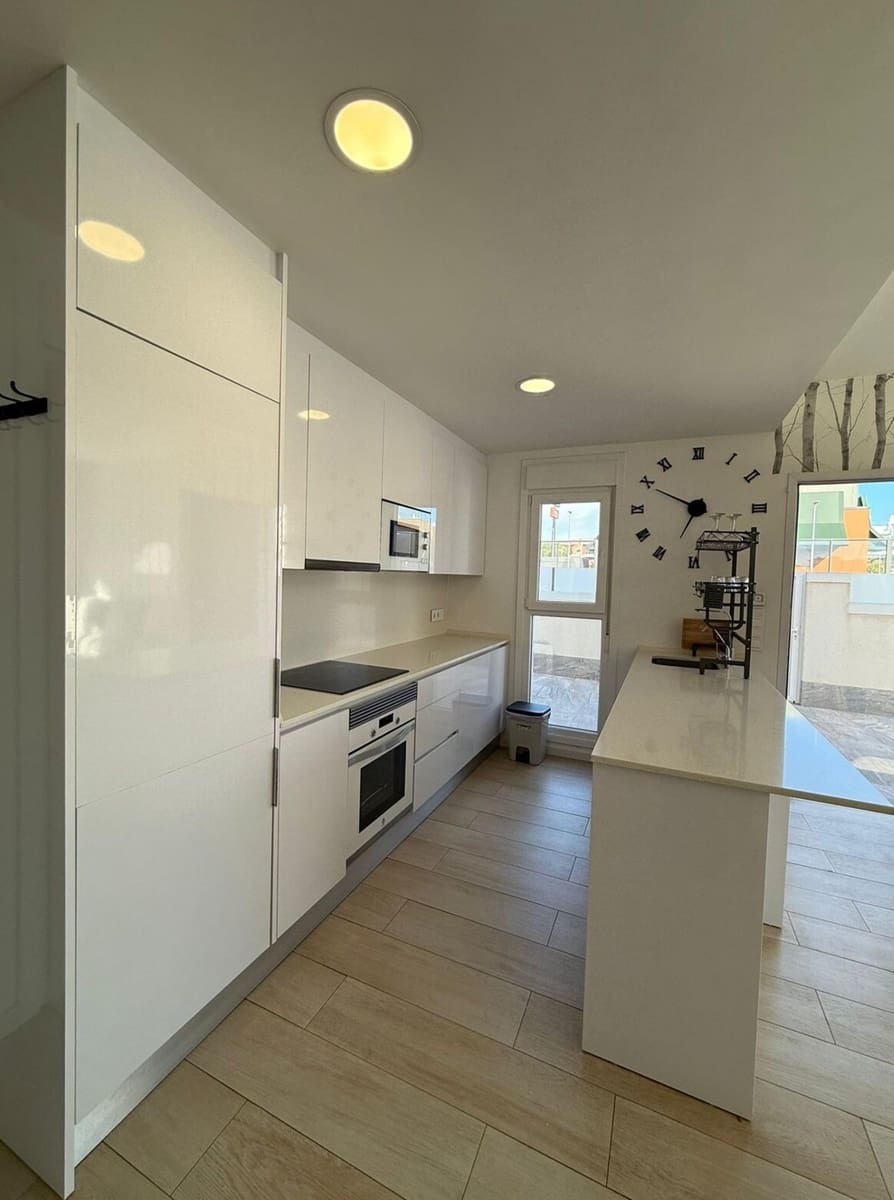 4 sypialnia Willa na sprzedaż w Pilar de la Horadada z garażem - 469 000 € (Ref: 10174923)