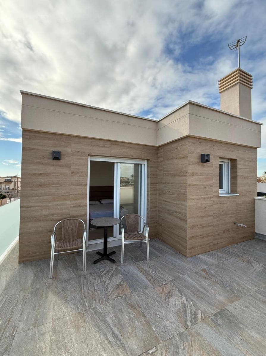 4 sypialnia Willa na sprzedaż w Pilar de la Horadada z garażem - 469 000 € (Ref: 10174923)