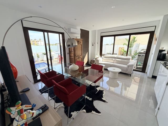 3 makuuhuone Huvila myytävänä paikassa Lomas de Cabo Roig - Los Dolses, Orihuela mukana uima-altaan 
autotalli - 334 000 € (Ref: 10174924)