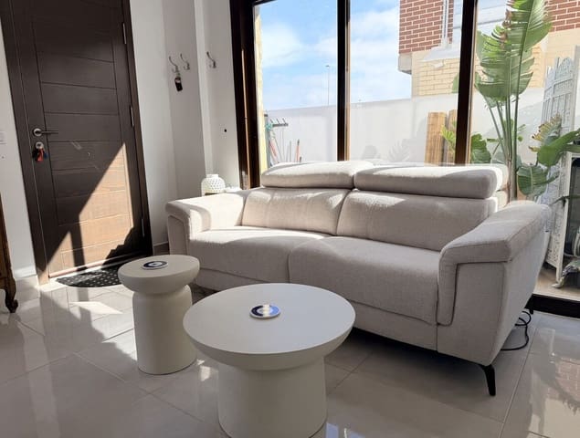 3 makuuhuone Huvila myytävänä paikassa Lomas de Cabo Roig - Los Dolses, Orihuela mukana uima-altaan 
autotalli - 334 000 € (Ref: 10174924)