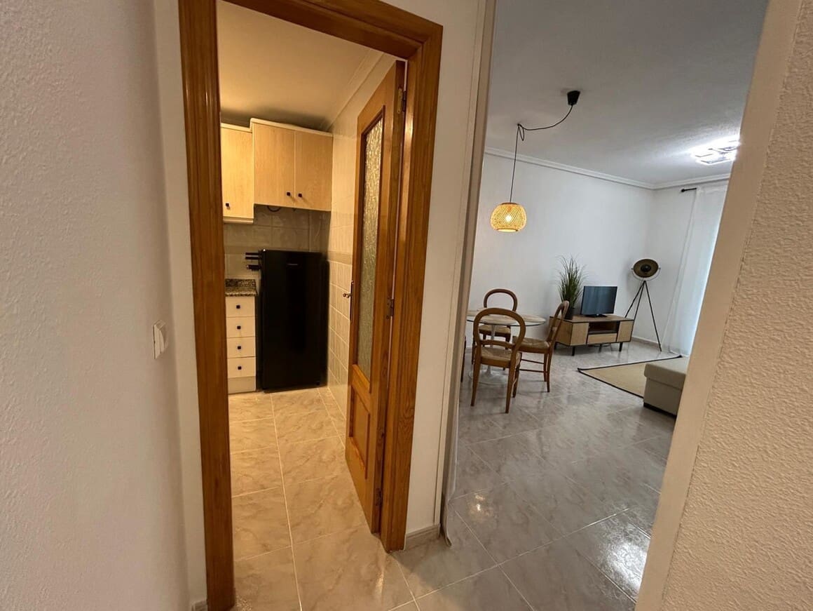 2 soverom Leilighet til salgs i Torrevieja - € 193 000 (Ref: 10174925)