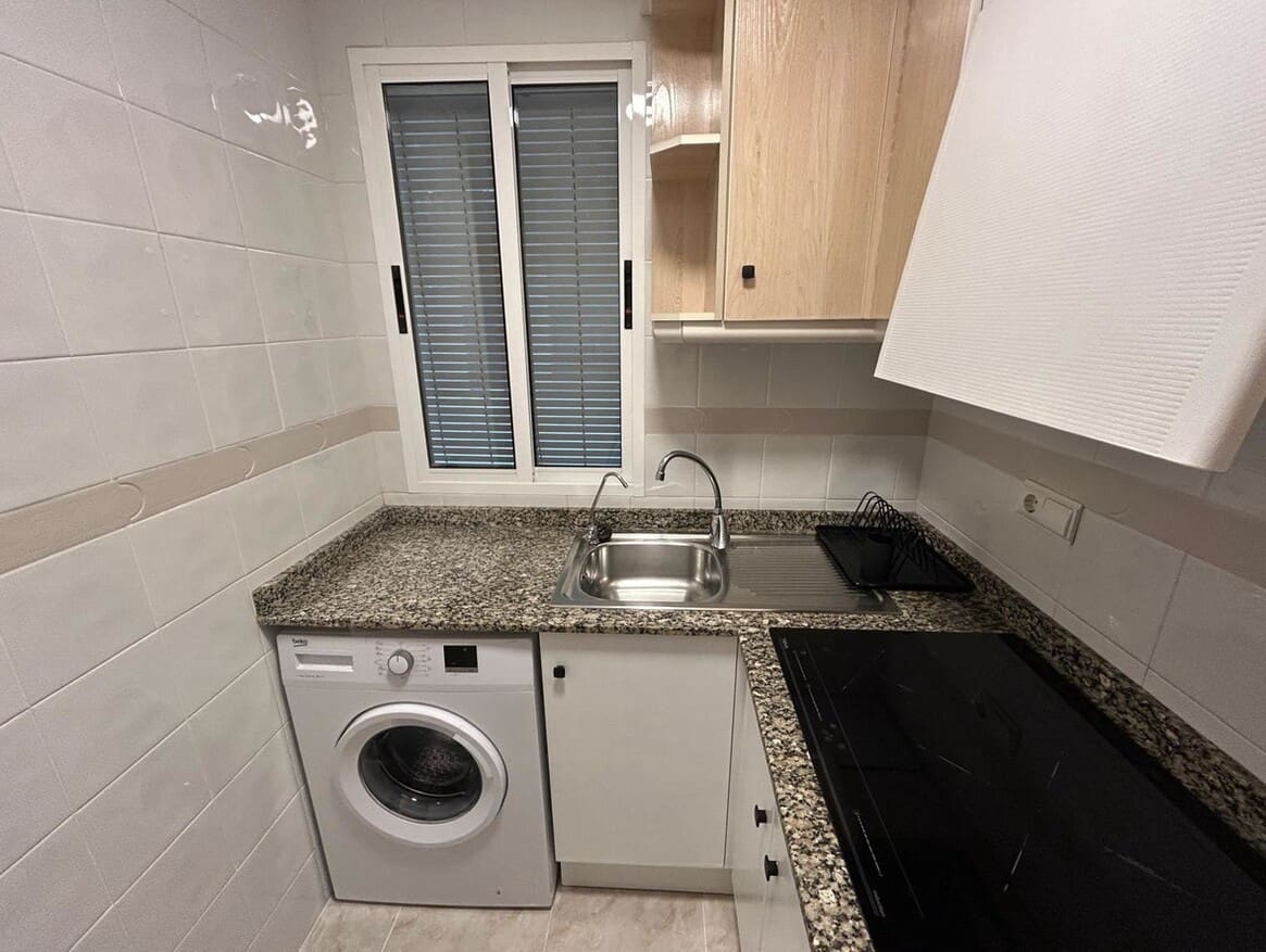 2 soverom Leilighet til salgs i Torrevieja - € 193 000 (Ref: 10174925)