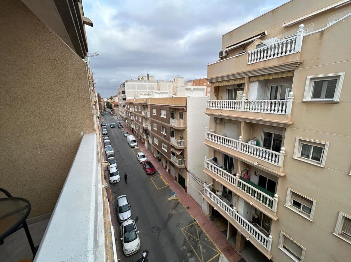 2 soverom Leilighet til salgs i Torrevieja - € 193 000 (Ref: 10174925)
