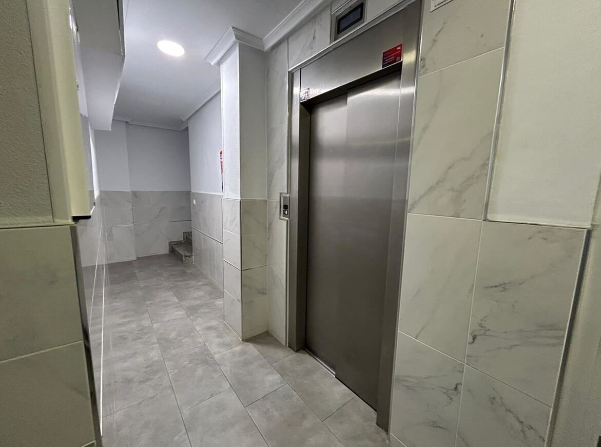 2 soverom Leilighet til salgs i Torrevieja - € 193 000 (Ref: 10174925)