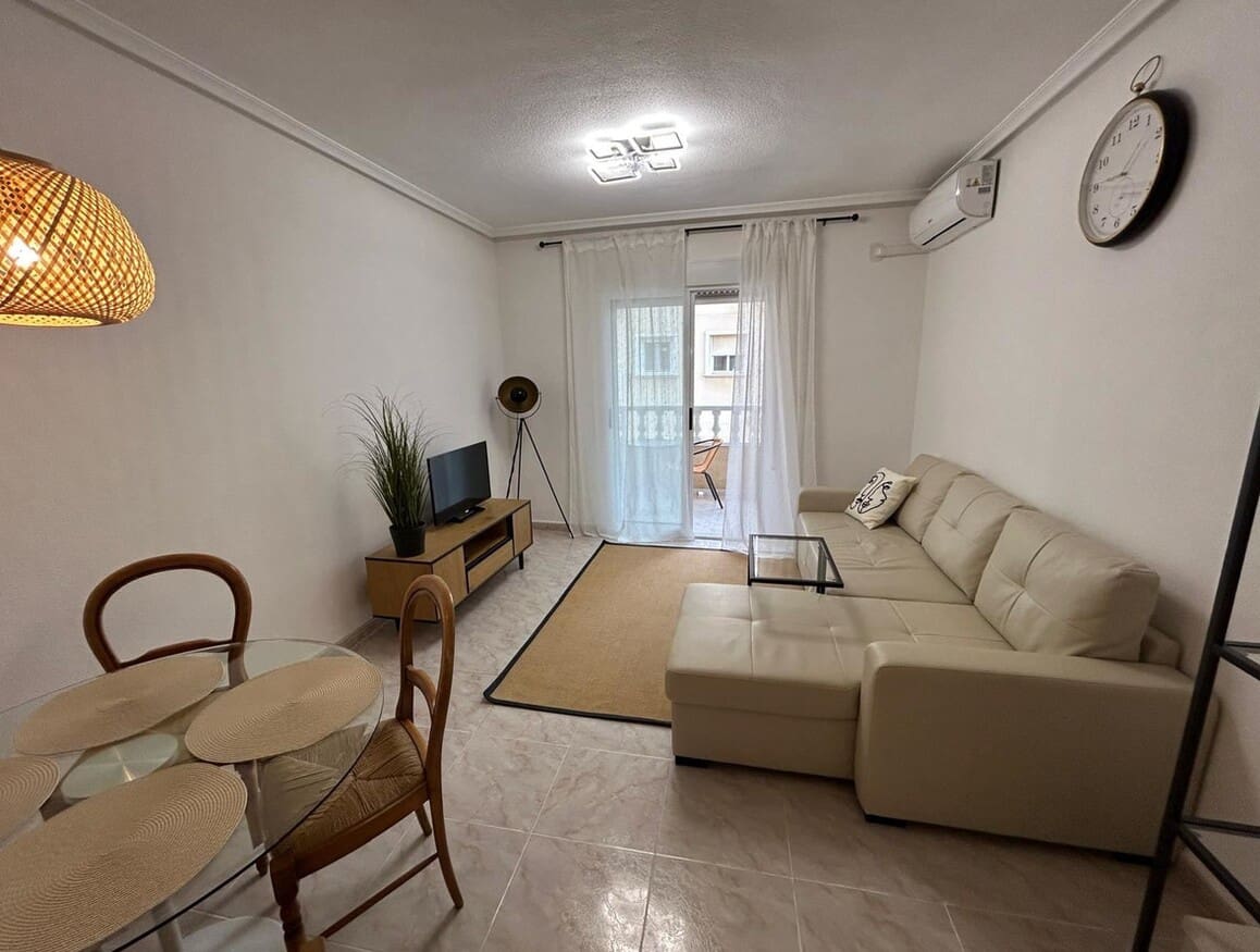 2 soverom Leilighet til salgs i Torrevieja - € 193 000 (Ref: 10174925)