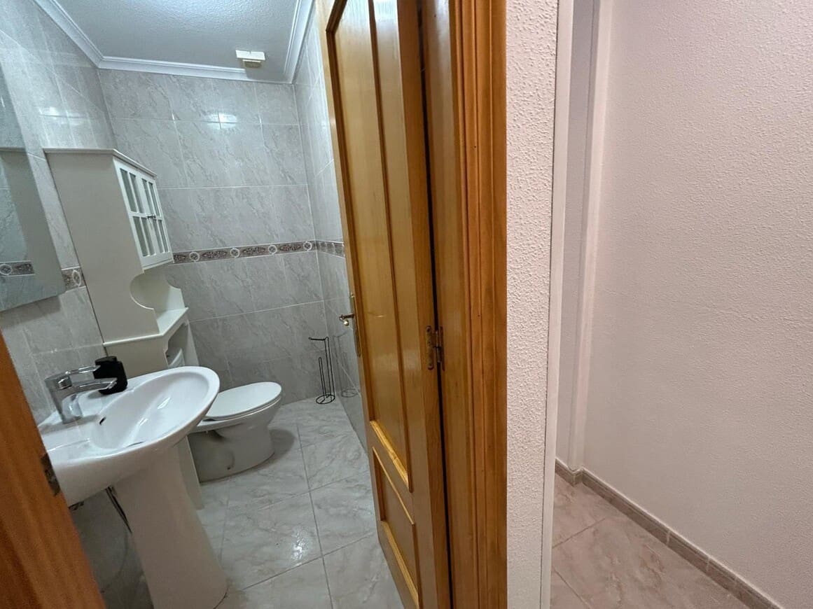 2 soverom Leilighet til salgs i Torrevieja - € 193 000 (Ref: 10174925)