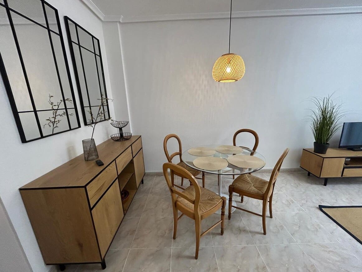 2 soverom Leilighet til salgs i Torrevieja - € 193 000 (Ref: 10174925)