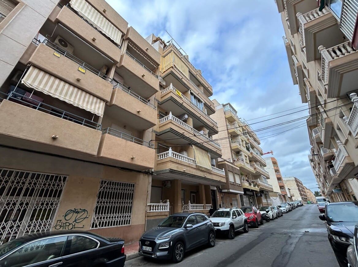 2 soverom Leilighet til salgs i Torrevieja - € 193 000 (Ref: 10174925)