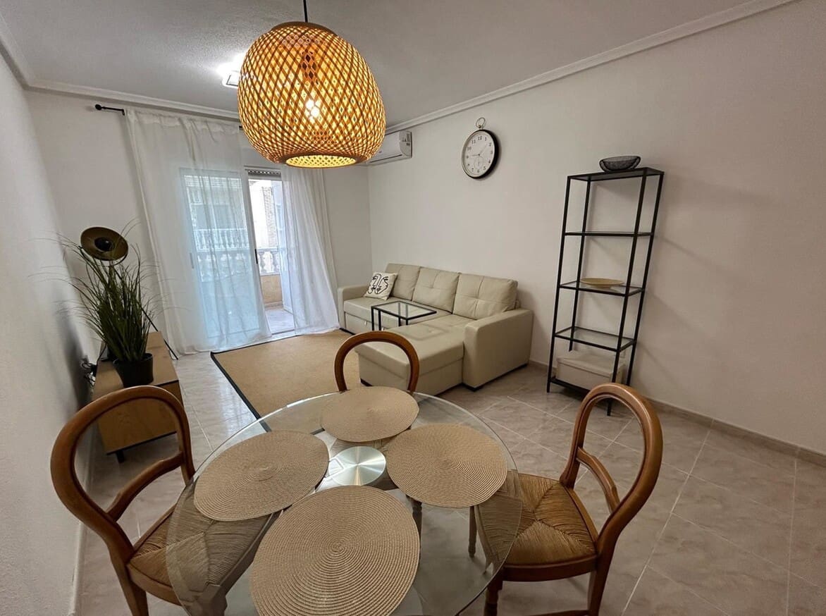 2 soverom Leilighet til salgs i Torrevieja - € 193 000 (Ref: 10174925)
