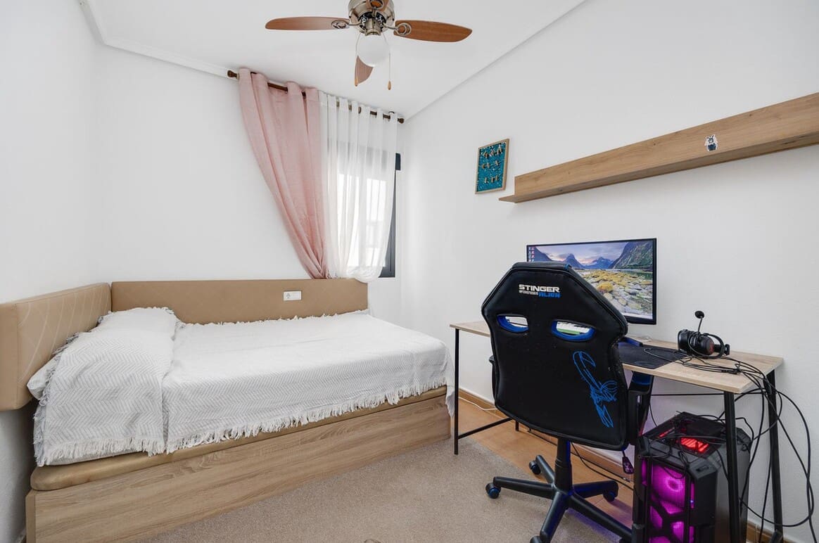3 sovrum Lägenhet till salu i Torrevieja - 179 000 € (Ref: 10175556)
