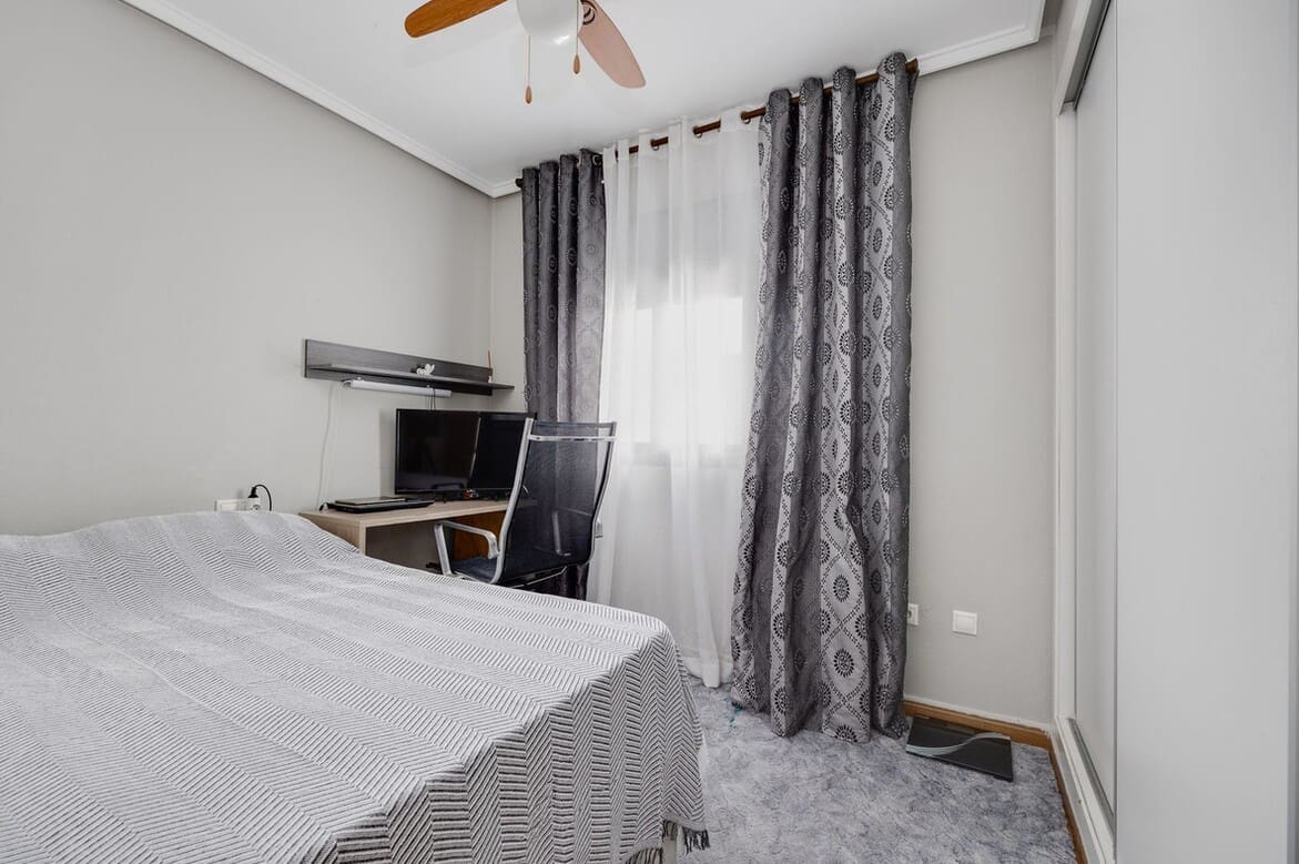 3 sovrum Lägenhet till salu i Torrevieja - 179 000 € (Ref: 10175556)
