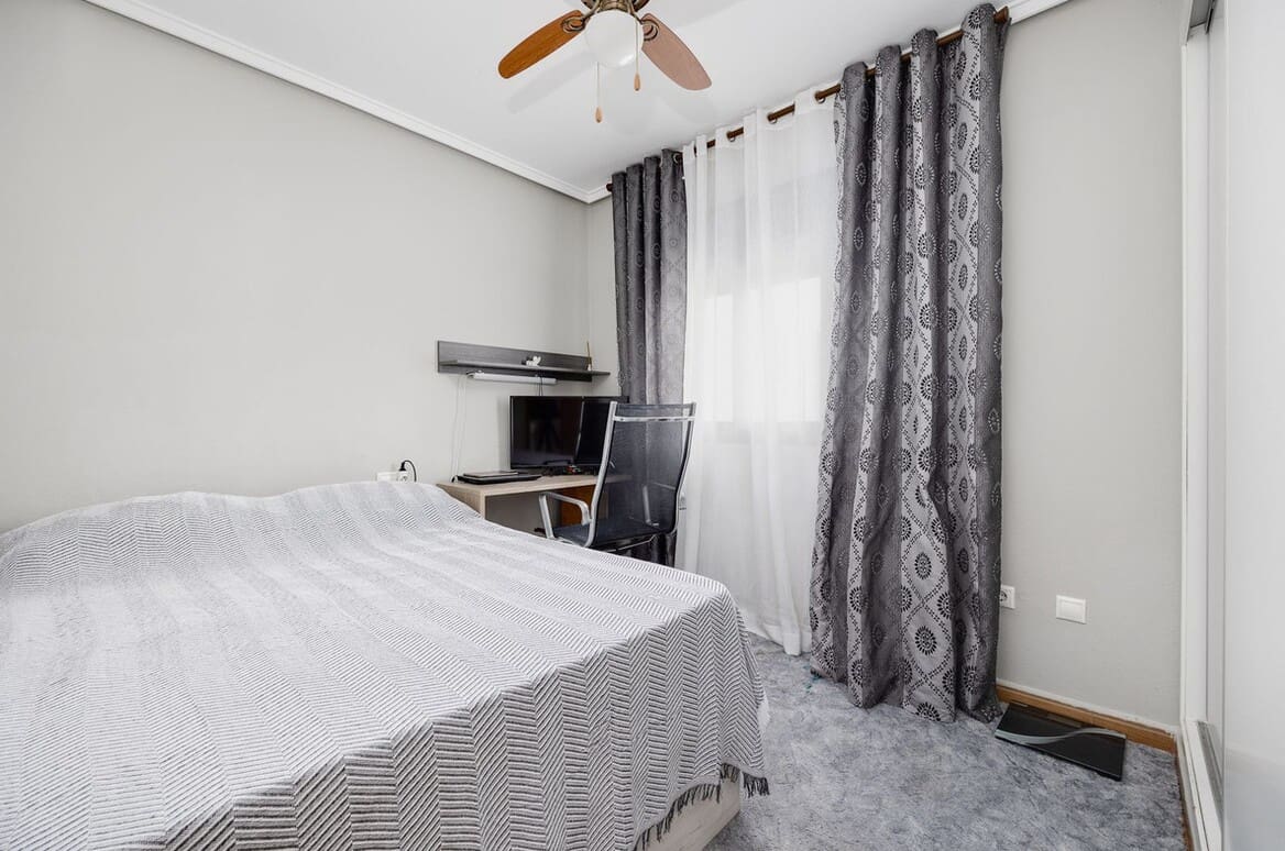 3 sovrum Lägenhet till salu i Torrevieja - 179 000 € (Ref: 10175556)