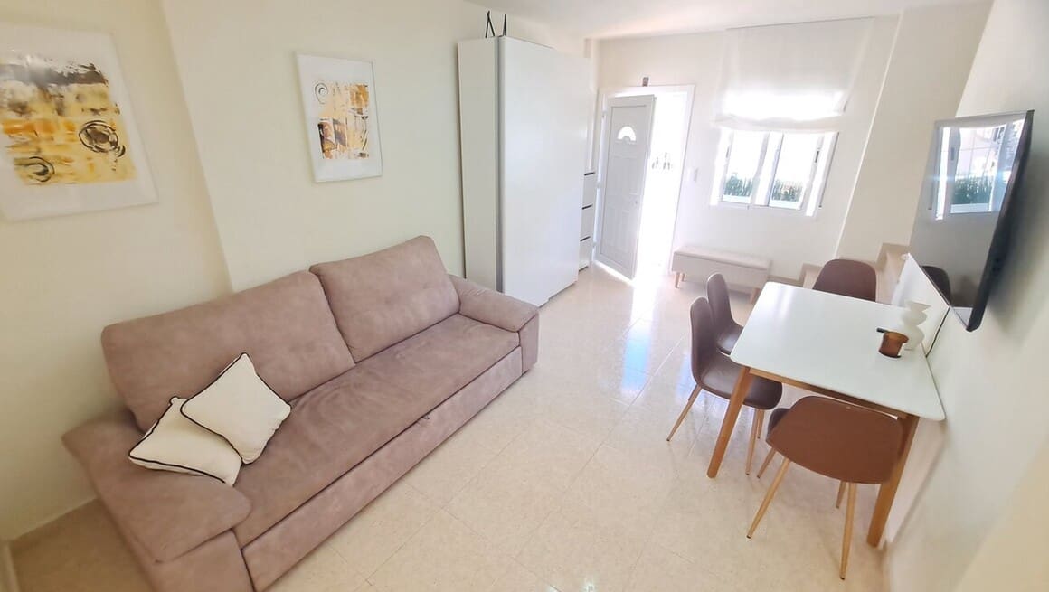 2 soverom Hus til salgs i Orihuela Costa med svømmebasseng garasje - € 194 995 (Ref: 10175871)