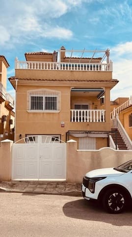 3 soveværelse Villa til salg i Las Filipinas med swimmingpool - € 299.950 (Ref: 10175874)
