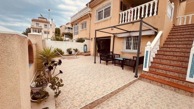 3 soveværelse Villa til salg i Las Filipinas med swimmingpool - € 299.950 (Ref: 10175874)