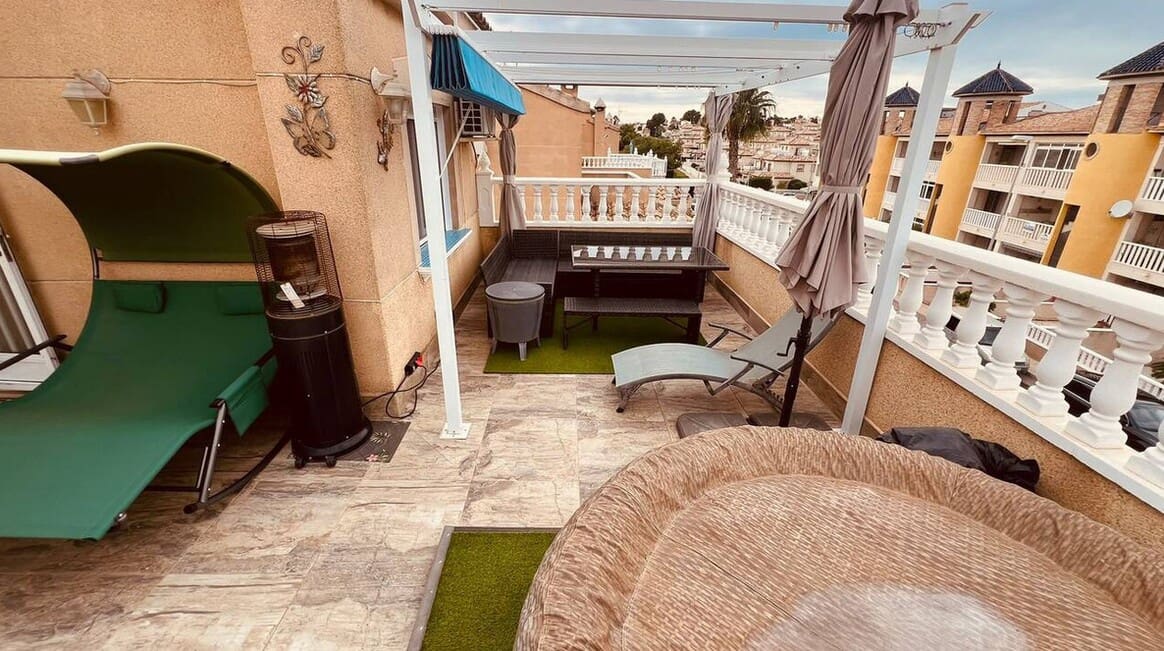 3 soveværelse Villa til salg i Orihuela Costa med swimmingpool - € 299.950 (Ref: 10175874)